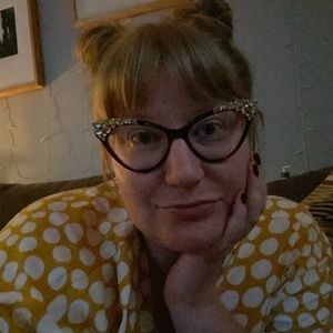 Meet your Posher, Sara